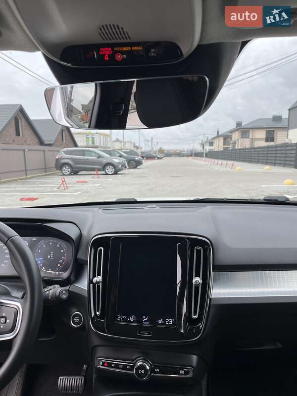 Позашляховик / Кросовер Volvo XC40 2021 в Києві