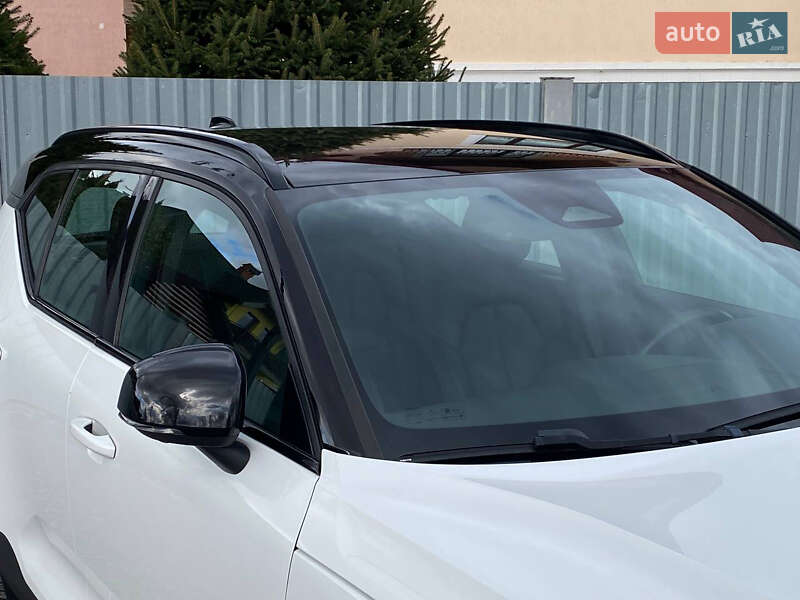 Внедорожник / Кроссовер Volvo XC40 2021 в Самборе