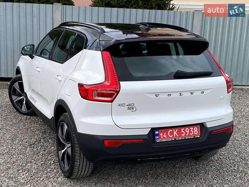 Внедорожник / Кроссовер Volvo XC40 2021 в Самборе