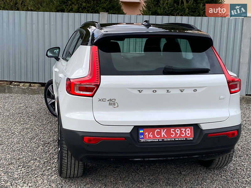 Внедорожник / Кроссовер Volvo XC40 2021 в Самборе