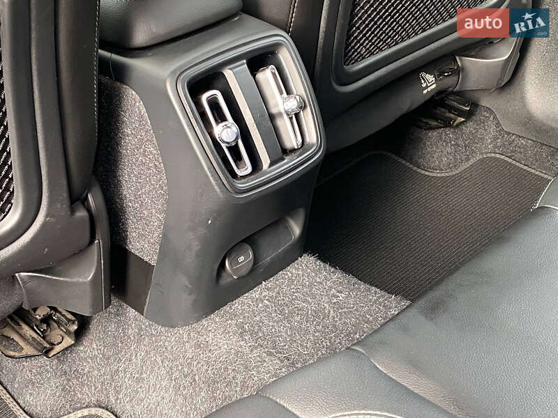 Внедорожник / Кроссовер Volvo XC40 2021 в Самборе