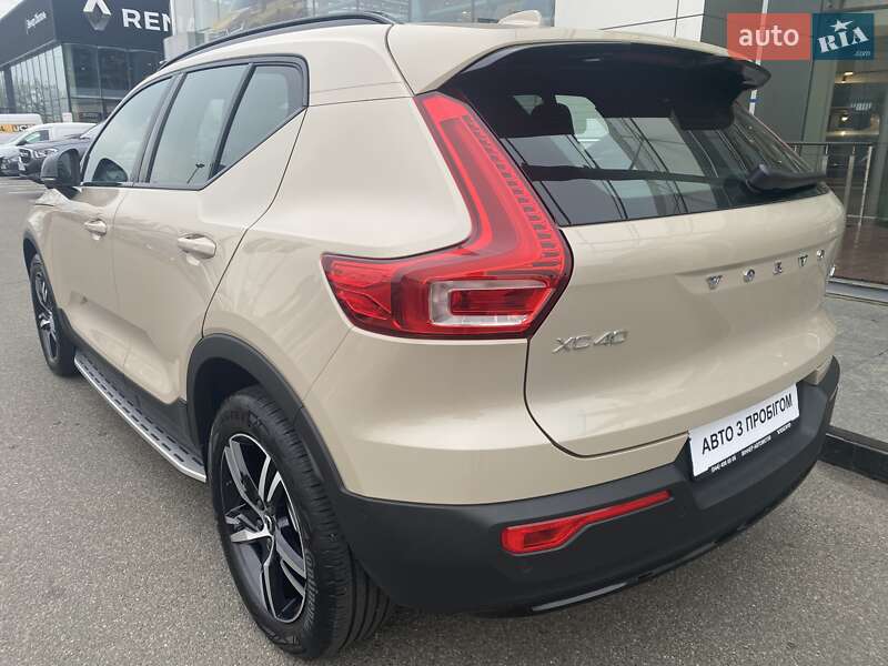 Позашляховик / Кросовер Volvo XC40 2024 в Києві фото 4 Позашляховик / Кросовер Volvo XC40 2024 в Києві