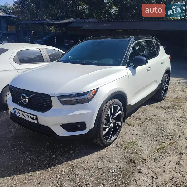 Volvo XC40