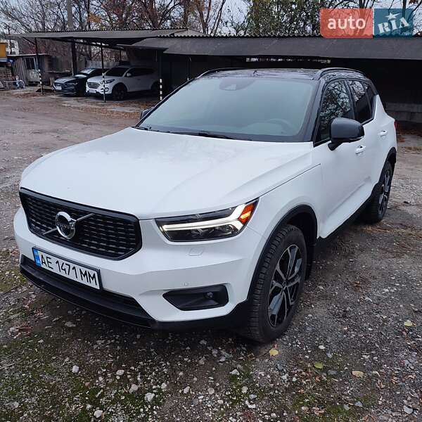 Внедорожник / Кроссовер Volvo XC40 2020 в Днепре фото 24 Внедорожник / Кроссовер Volvo XC40 2020 в Днепре