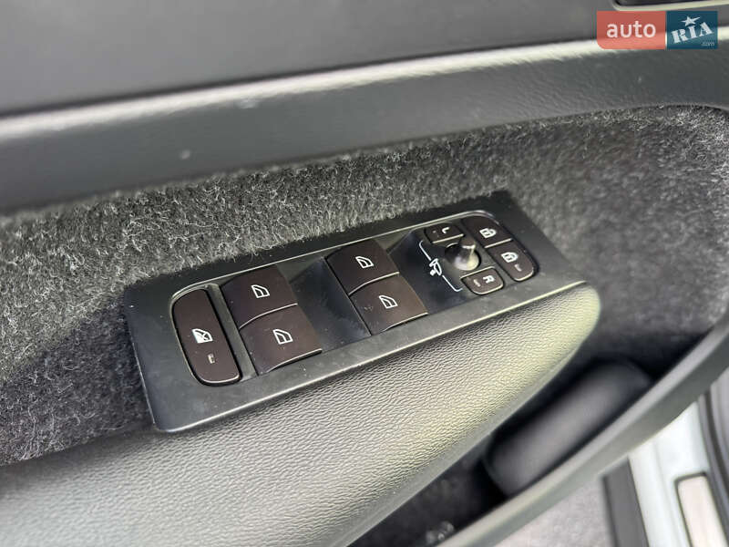 Внедорожник / Кроссовер Volvo XC40 2018 в Виннице фото 26 Внедорожник / Кроссовер Volvo XC40 2018 в Виннице