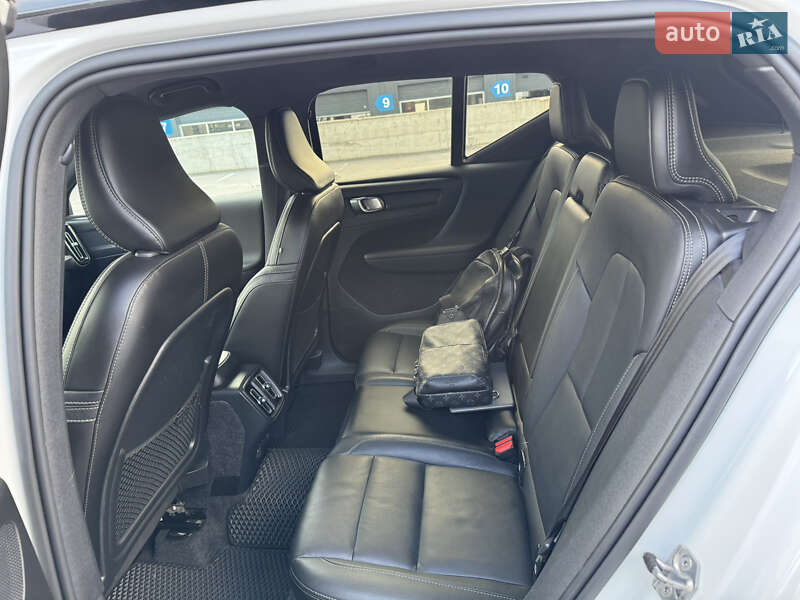 Внедорожник / Кроссовер Volvo XC40 2018 в Виннице фото 39 Внедорожник / Кроссовер Volvo XC40 2018 в Виннице