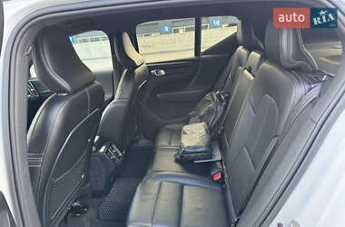 Позашляховик / Кросовер Volvo XC40 2018 в  фото 39 Позашляховик / Кросовер Volvo XC40 2018 в