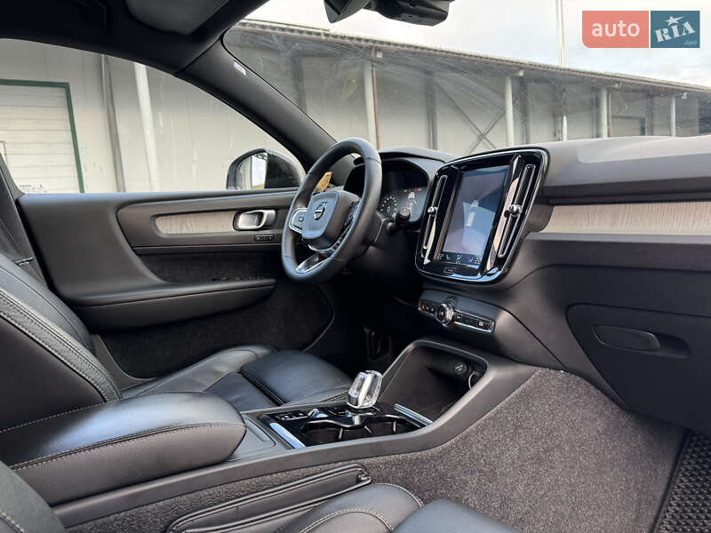 Внедорожник / Кроссовер Volvo XC40 2018 в Виннице фото 45 Внедорожник / Кроссовер Volvo XC40 2018 в Виннице