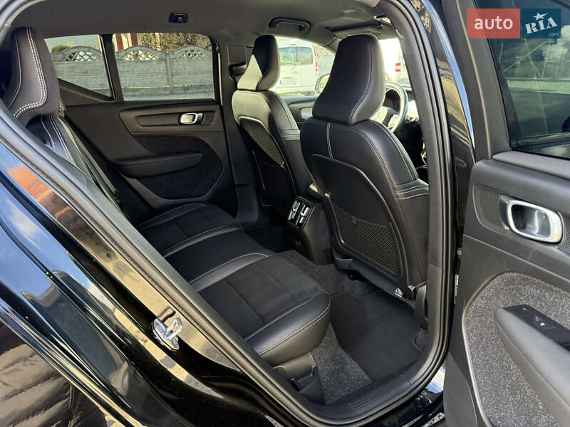 Внедорожник / Кроссовер Volvo XC40 2020 в Коломые