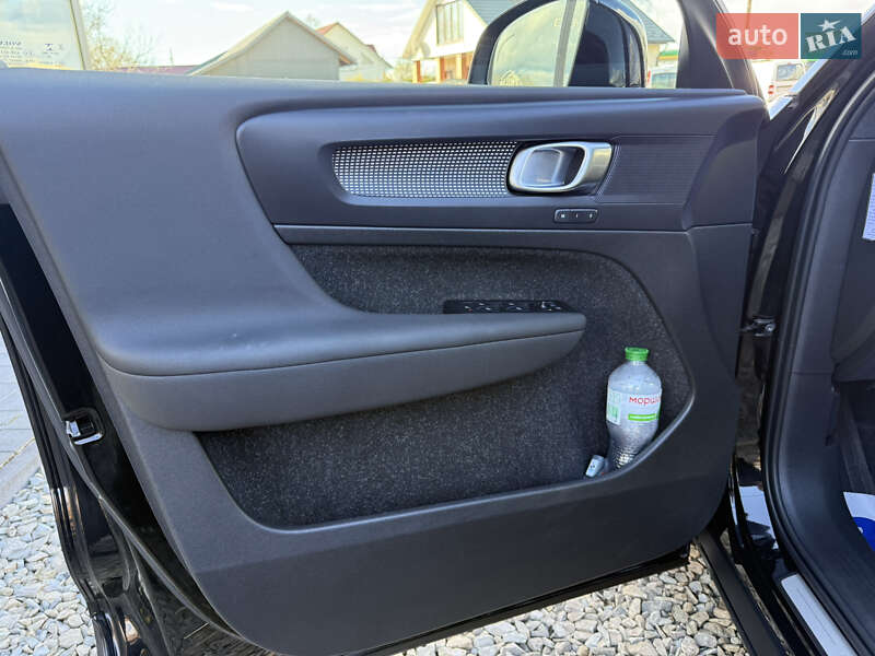 Внедорожник / Кроссовер Volvo XC40 2020 в Коломые