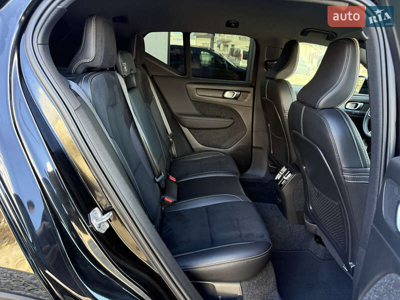 Внедорожник / Кроссовер Volvo XC40 2020 в Коломые