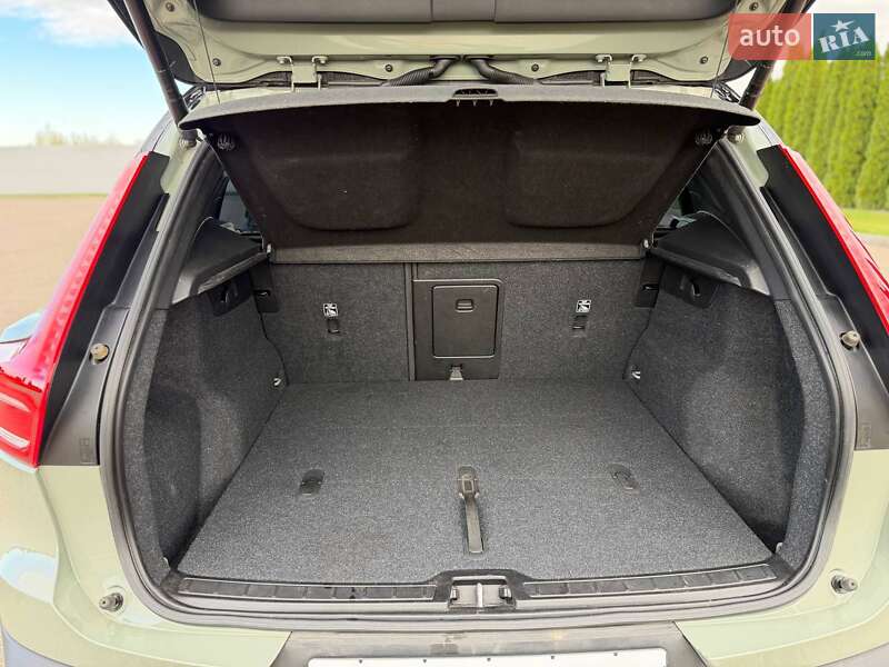 Внедорожник / Кроссовер Volvo XC40 2021 в Киеве фото 26 Внедорожник / Кроссовер Volvo XC40 2021 в Киеве