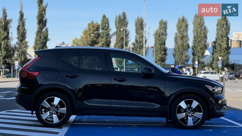 Позашляховик / Кросовер Volvo XC40 2019 в Києві