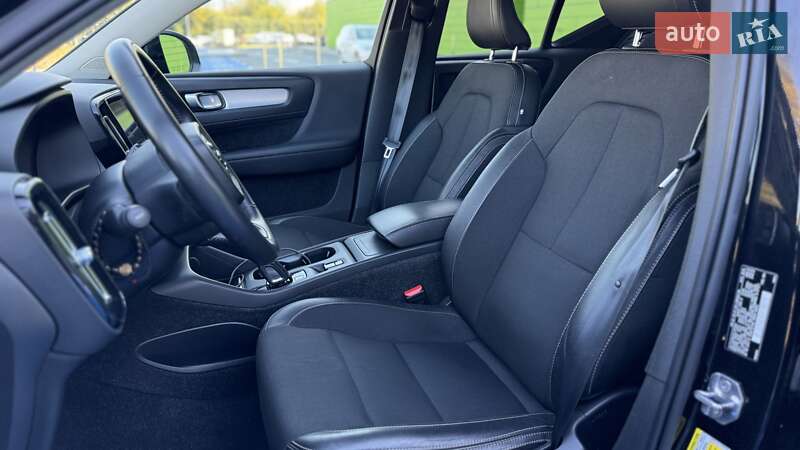 Позашляховик / Кросовер Volvo XC40 2019 в Києві
