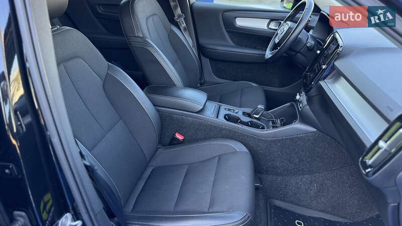 Позашляховик / Кросовер Volvo XC40 2019 в Києві