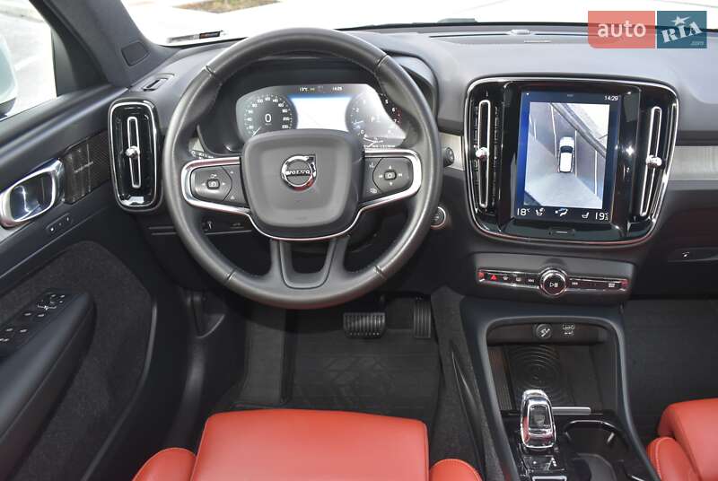 Позашляховик / Кросовер Volvo XC40 2018 в Києві фото 6 Позашляховик / Кросовер Volvo XC40 2018 в Києві
