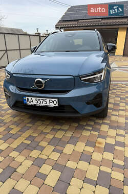 Внедорожник / Кроссовер Volvo XC40 2022 в Киеве