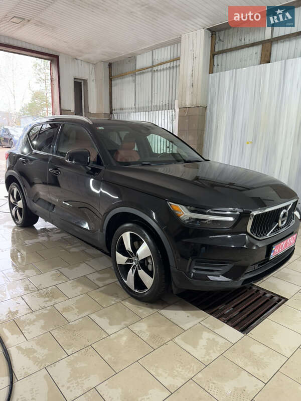 Внедорожник / Кроссовер Volvo XC40 2018 в Львове