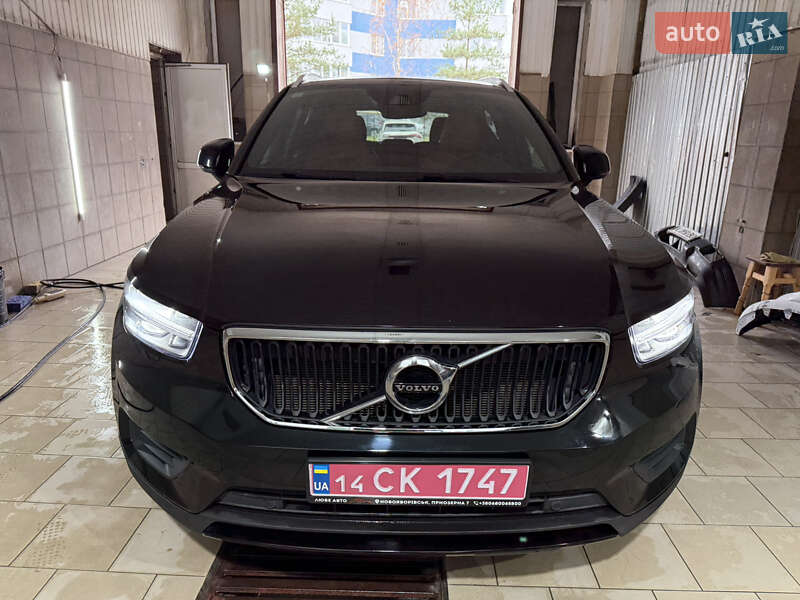 Внедорожник / Кроссовер Volvo XC40 2018 в Львове
