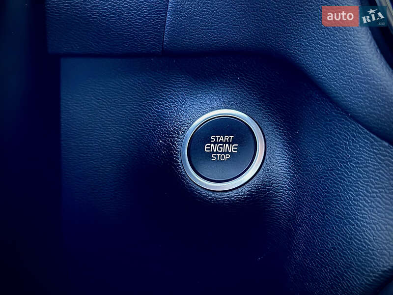 Позашляховик / Кросовер Volvo XC40 2020 в Києві фото 35 Позашляховик / Кросовер Volvo XC40 2020 в Києві