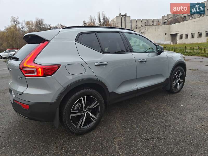 Позашляховик / Кросовер Volvo XC40 2025 в Києві