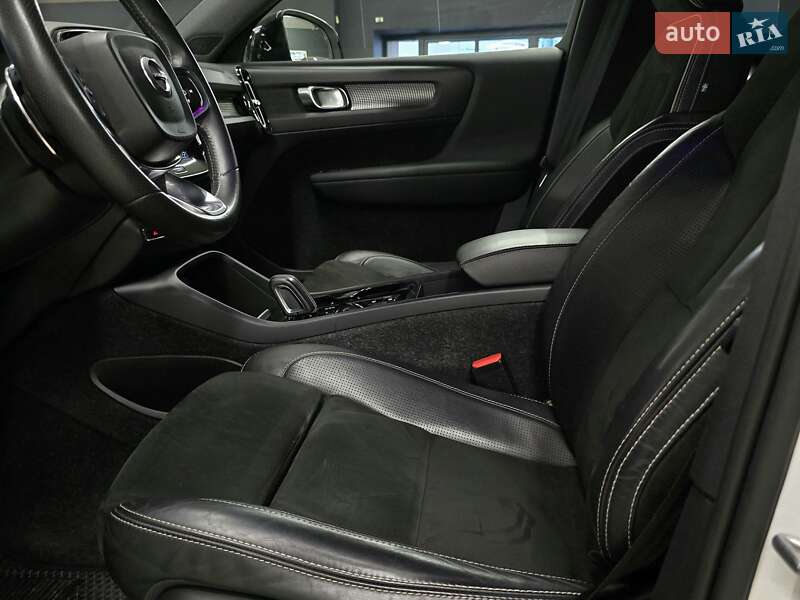 Позашляховик / Кросовер Volvo XC40 2019 в Миколаєві