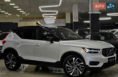 Позашляховик / Кросовер Volvo XC40 2019 в Миколаєві