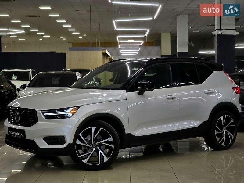 Позашляховик / Кросовер Volvo XC40 2019 в Миколаєві