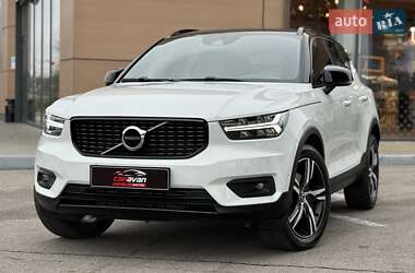 Позашляховик / Кросовер Volvo XC40 2019 в Дніпрі