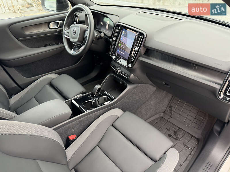 Внедорожник / Кроссовер Volvo XC40 2022 в Киеве фото 15 Внедорожник / Кроссовер Volvo XC40 2022 в Киеве