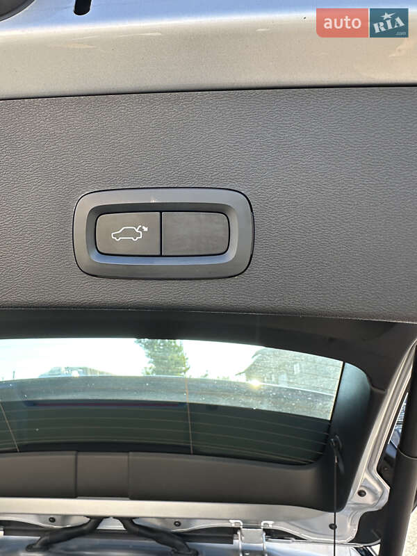 Позашляховик / Кросовер Volvo XC40 2018 в Вишгороді фото 5 Позашляховик / Кросовер Volvo XC40 2018 в Вишгороді