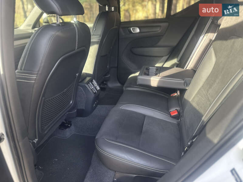 Внедорожник / Кроссовер Volvo XC40 2021 в Киеве фото 7 Внедорожник / Кроссовер Volvo XC40 2021 в Киеве