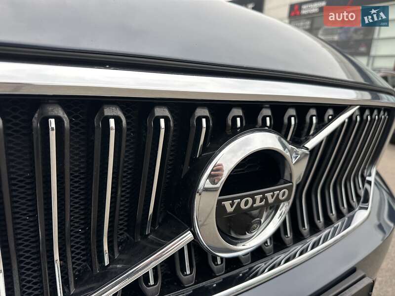 Внедорожник / Кроссовер Volvo XC40 2019 в Киеве фото 16 Внедорожник / Кроссовер Volvo XC40 2019 в Киеве