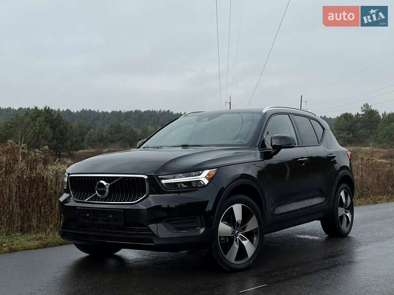 Внедорожник / Кроссовер Volvo XC40 2018 в Новояворовске