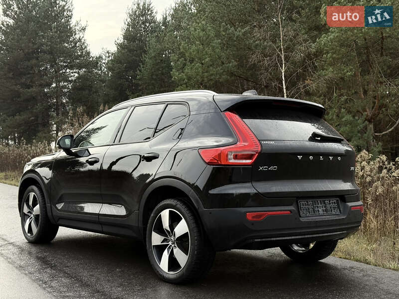 Внедорожник / Кроссовер Volvo XC40 2018 в Новояворовске