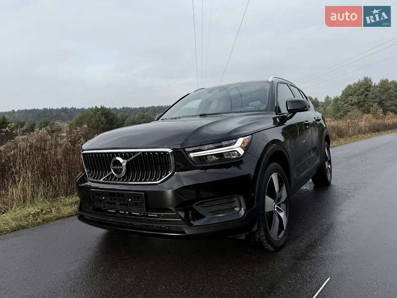Внедорожник / Кроссовер Volvo XC40 2018 в Новояворовске
