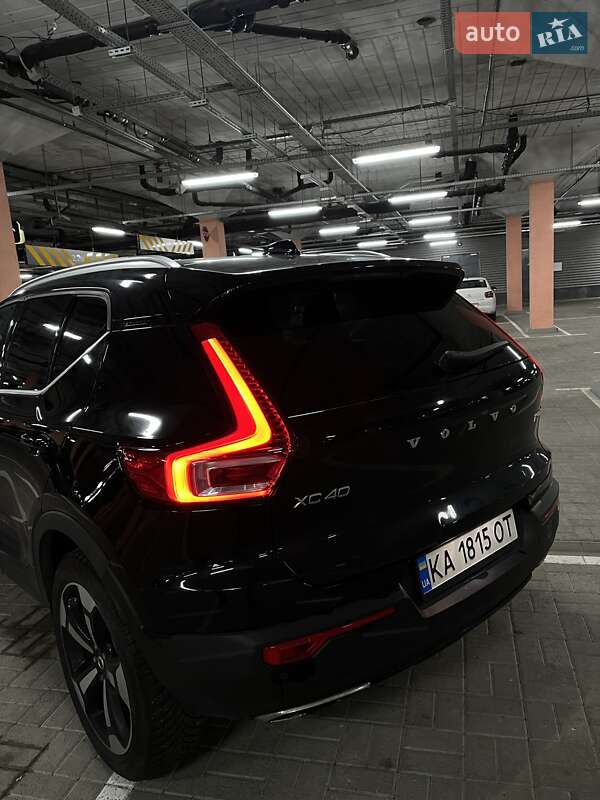 Внедорожник / Кроссовер Volvo XC40 2018 в Киеве