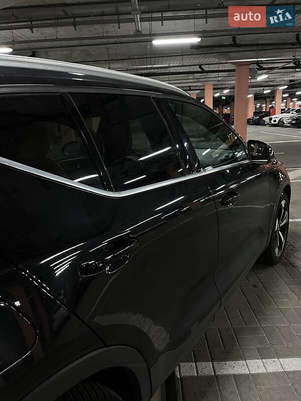 Внедорожник / Кроссовер Volvo XC40 2018 в Киеве