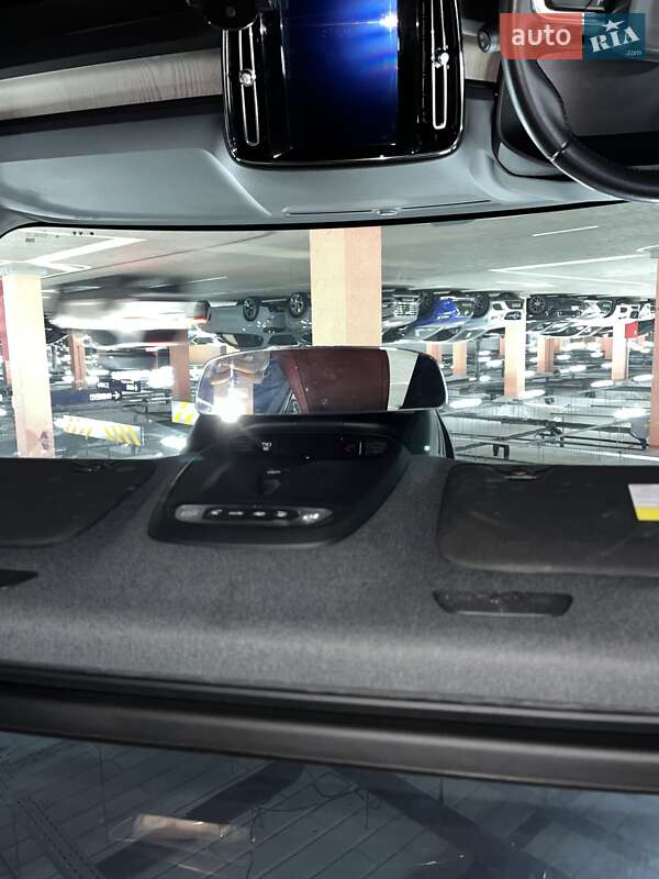 Внедорожник / Кроссовер Volvo XC40 2018 в Киеве