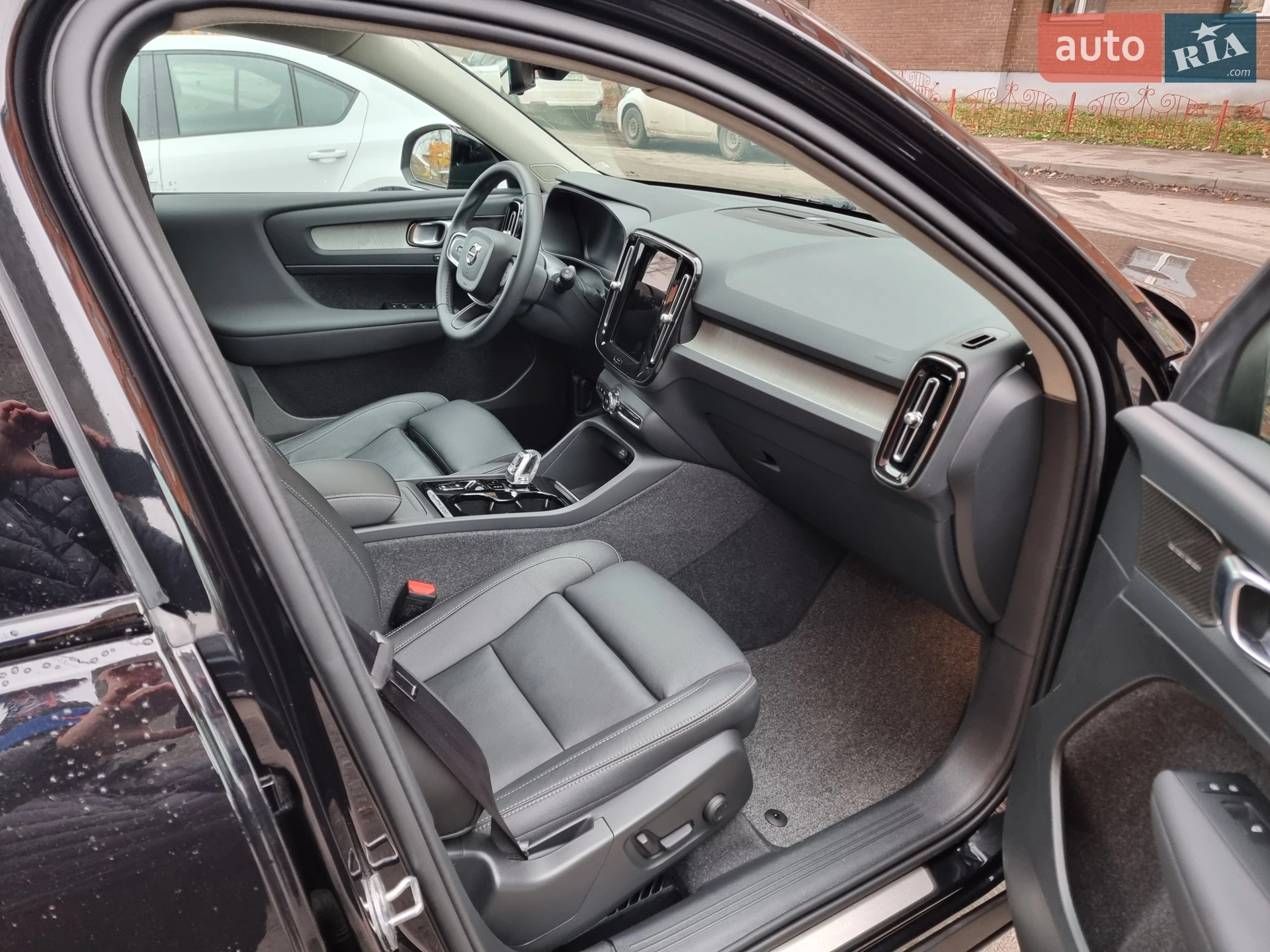2024 Volvo XC40 - мініатюра 13