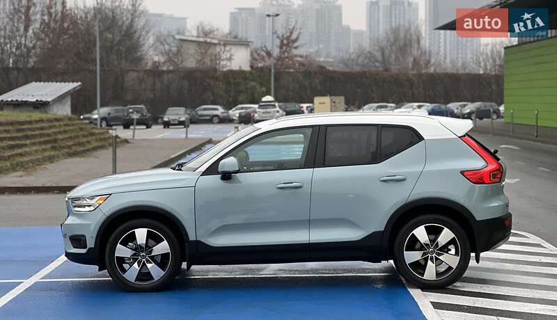 Внедорожник / Кроссовер Volvo XC40 2018 в Киеве