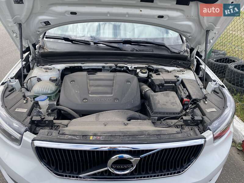 Внедорожник / Кроссовер Volvo XC40 2020 в Киеве фото 18 Внедорожник / Кроссовер Volvo XC40 2020 в Киеве