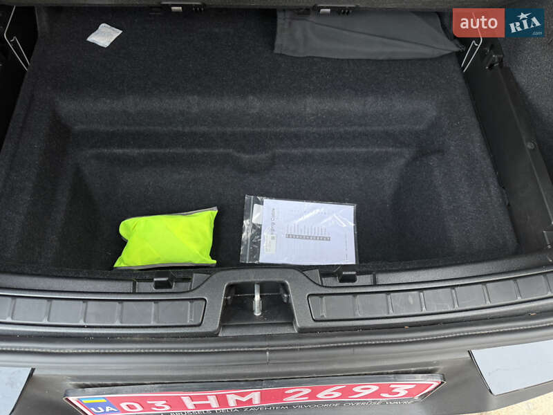 Внедорожник / Кроссовер Volvo XC40 2023 в Знаменке