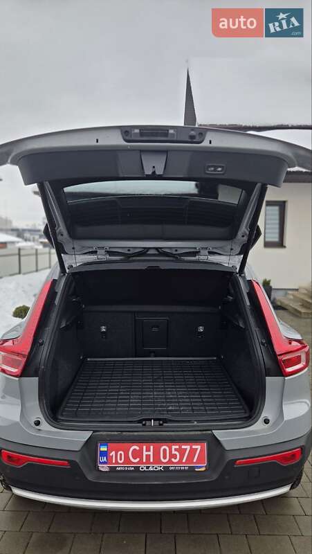 Позашляховик / Кросовер Volvo XC40 2024 в Самборі