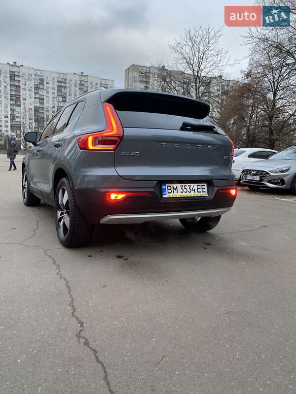 Внедорожник / Кроссовер Volvo XC40 2020 в Киеве
