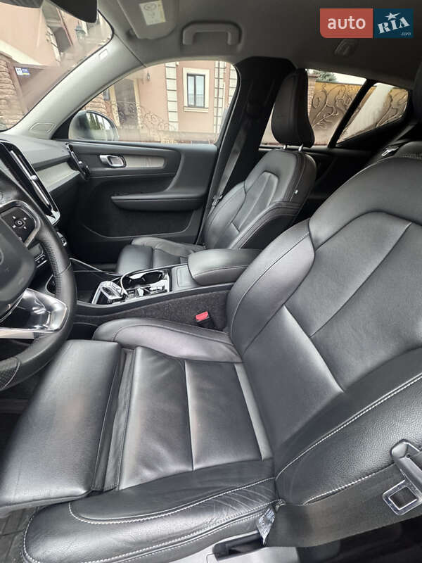 Позашляховик / Кросовер Volvo XC40 2018 в Києві