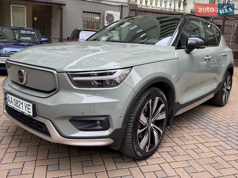 Volvo XC40 2021