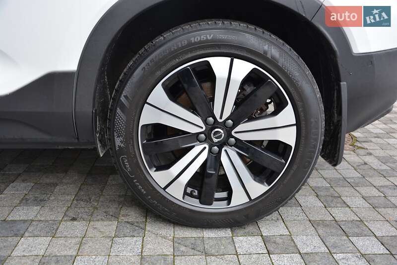 Внедорожник / Кроссовер Volvo XC40 2022 в Киеве фото 9 Внедорожник / Кроссовер Volvo XC40 2022 в Киеве