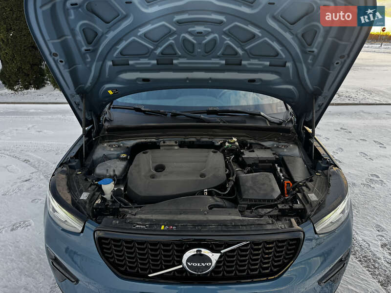 Внедорожник / Кроссовер Volvo XC40 2022 в Киеве фото 38 Внедорожник / Кроссовер Volvo XC40 2022 в Киеве
