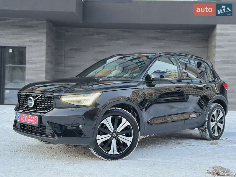 Volvo XC40 2023